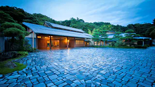 有名建築家と文化財の建築美を愉しむ伊豆の温泉宿