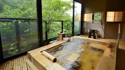 自家源泉の湯を客室露天・半露天風呂で楽しめる宿　東日本編
