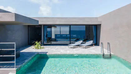 【2023年版】沖縄のホテルのプロに聞いた、シーン別おすすめの宿