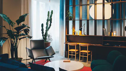 “おひとりプロデューサー”まろさん厳選！ひとりホテルステイで実際に泊まって良かった宿3選