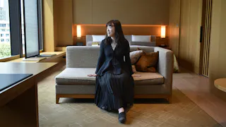 “おひとりプロデューサー”まろさんに聞く、ひとりホテルステイの魅力とは？
