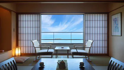 千葉・館山で新鮮な海の幸と美肌の湯を満喫できる海沿いの温泉宿