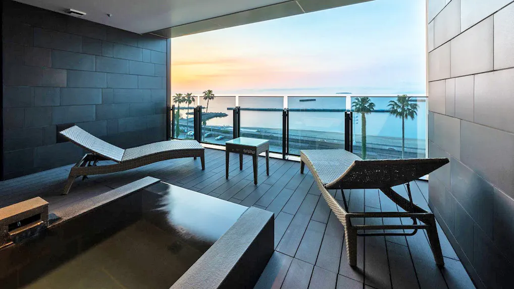 東京から約2時間、2022年に開業した露天・半露天風呂付客室のある宿4選