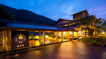 【取材】長野・松川渓谷沿いの老舗温泉宿「緑霞山宿　藤井荘」を動画でご紹介