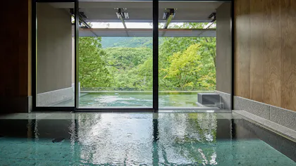 2022年12月開業、鬼怒川渓谷の自然美を見下ろすリゾートホテル