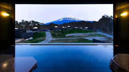 2023年4月開業！富士山を望む大人のための温泉付ヴィラ
