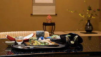 一人旅におすすめしたい、温泉露天風呂付客室で部屋食を楽しめる宿　西日本編