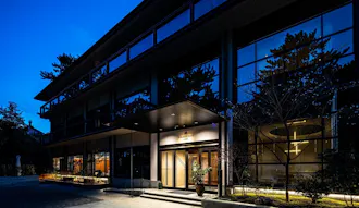 【滞在記】生まれ変わったオーベルジュ「登大路ホテル奈良」で、唯一無二の美食体験