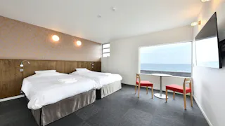 千葉・鴨川の海沿いに佇む、1日3組限定のオーベルジュで“ローカル・ガストロノミー”を堪能