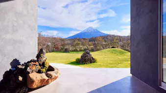 【滞在記】1日1組限定、河口湖で「額縁に入った本物の富士山」を楽しめる、完全プライベートの一棟貸しホテル