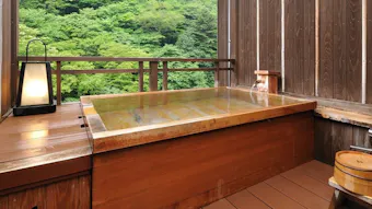 【全国版】露天・半露天風呂付客室で源泉掛け流しの湯を堪能できる美食宿特集