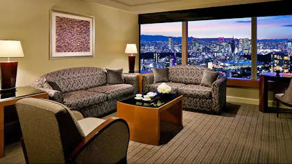 【動画】「ザ・リッツ・カールトン東京」のスイートルーム＆クラブラウンジで過ごす優雅なひとときをご紹介