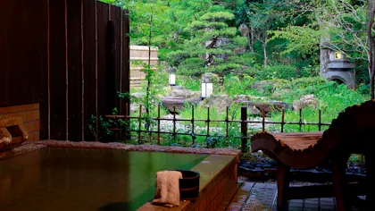 大人だけの時間を過ごせる泉質自慢の温泉宿4選
