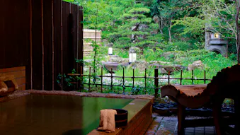 大人だけの時間を過ごせる泉質自慢の温泉宿4選