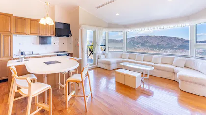 東京から約2時間！温泉を独り占めできる一棟貸切の宿