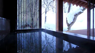 露天・半露天風呂付客室で雪見温泉が楽しめる大人の宿