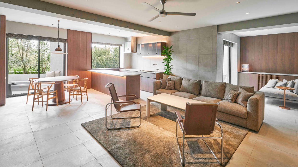 ec_00003118_1206.jpg?auto=