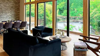 東京から約2時間、お洒落な空間で非日常を満喫できる一棟貸し6選