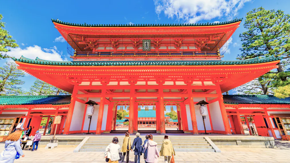 開運旅行に！関西の有名神社・パワースポットを巡る旅