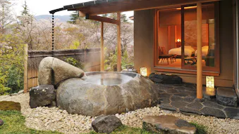 一度は泊まりたい、あの宿の最上級客室　箱根編