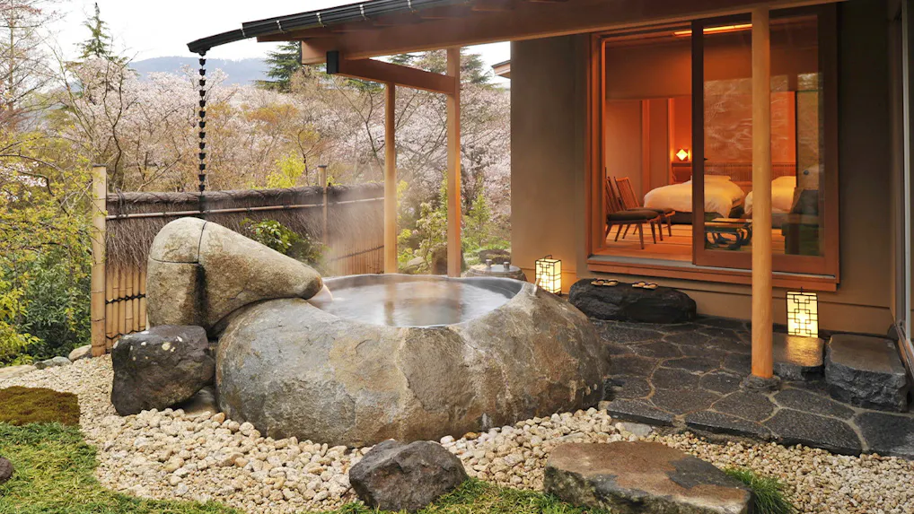 一度は泊まりたい、あの宿の最上級客室　箱根編
