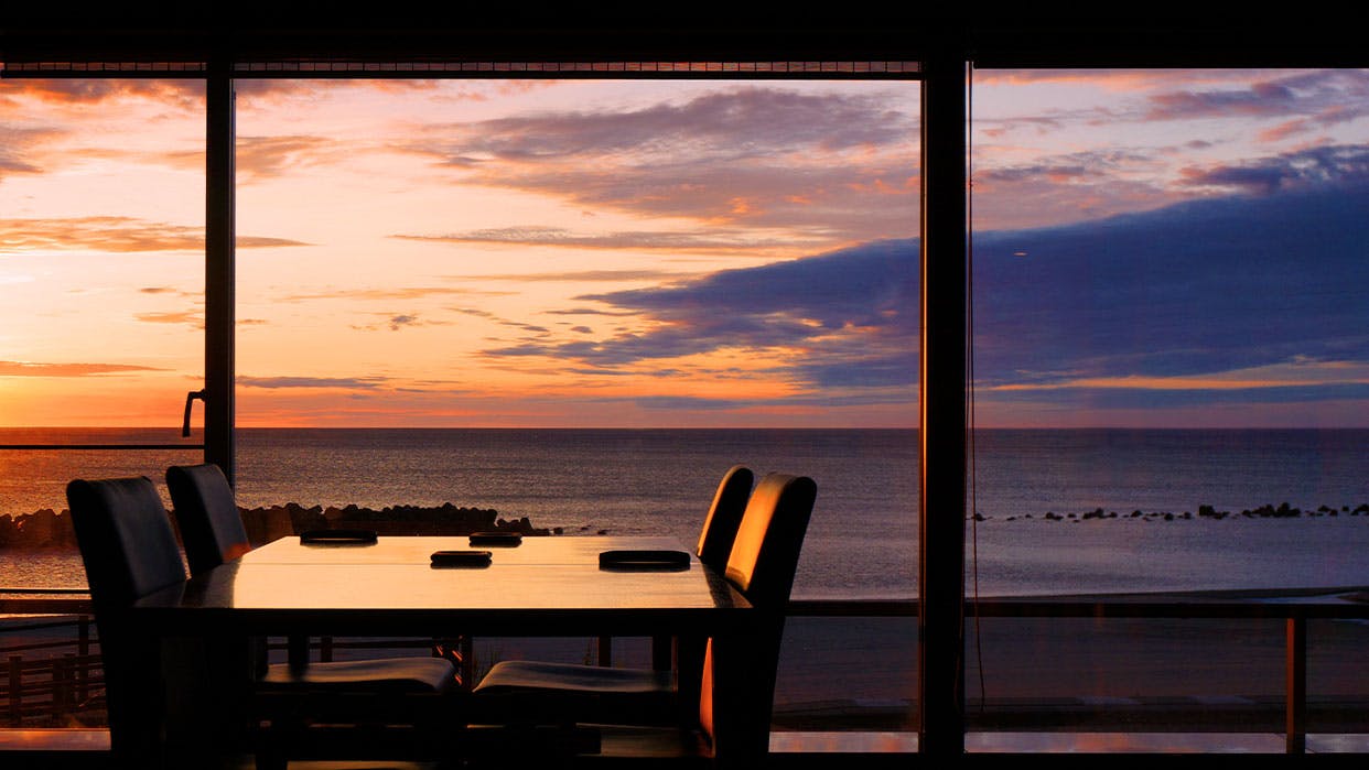 00_00001233_2404.jpg?auto=