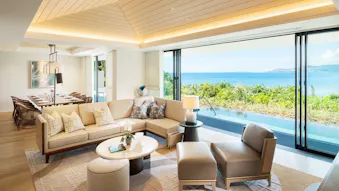 100平米以上の客室とクラブラウンジを楽しめる沖縄のリゾートホテル4選