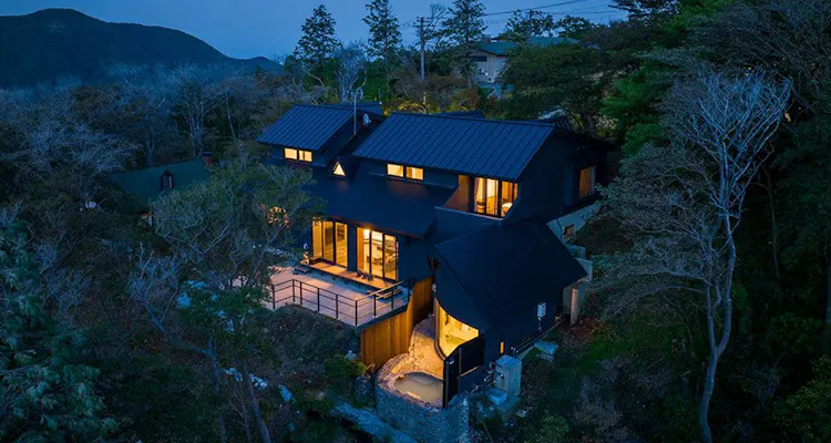 箱根八代別邸 abode villa GORA