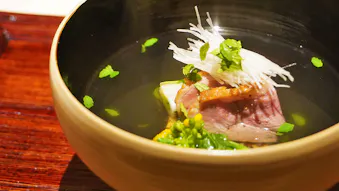 【グルメ体験】「Auberge TOKITO」で堪能する、名店出身シェフが織りなす素材と器にこだわる日本料理