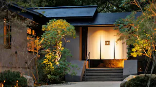 【動画】より洗練された「那須別邸 回」で、土地の豊かさと温泉・美食を堪能するひととき