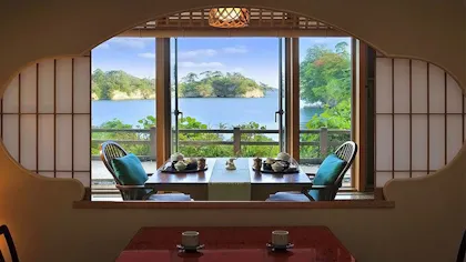 お昼の12時までゆっくり過ごせる、オーシャンビューの絶景を望む宿5選