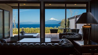 100平米以上の開放感のある客室で、絶景と温泉を楽しめる宿　東日本編