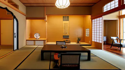 2024年3月再オープン、長野・湯田中温泉の老舗宿が生まれ変わったスモールラグジュアリーな宿