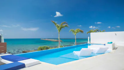 沖縄の離島にあるインフィニティプール付のヴィラ4選