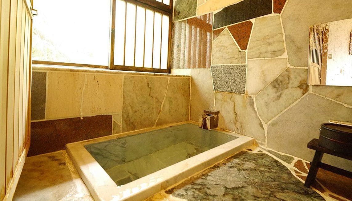 一人旅におすすめ！お部屋でも名湯を満喫できる登録有形文化財の温泉宿6選 | 一休コンシェルジュ