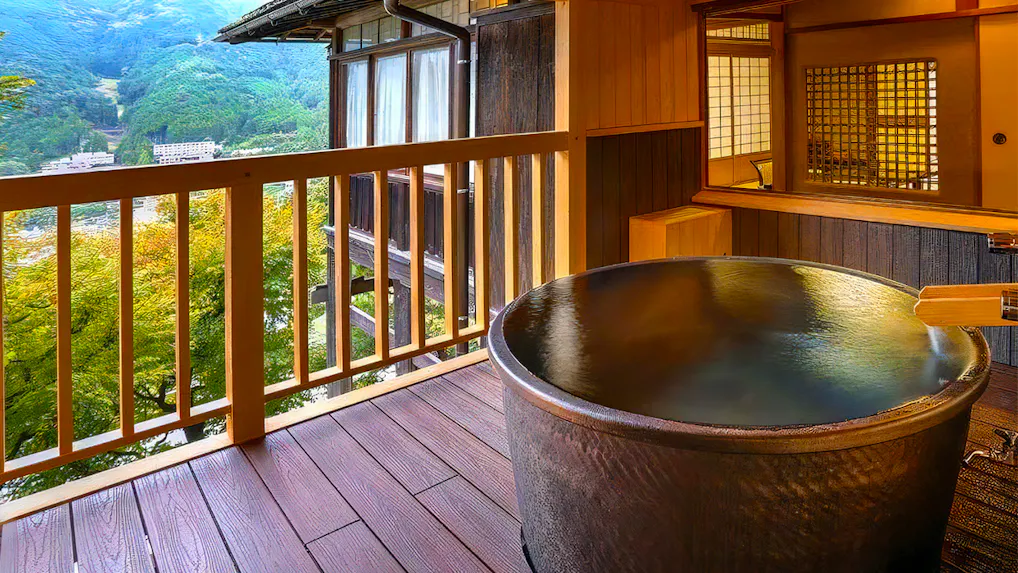 一人旅におすすめ！お部屋でも名湯を満喫できる登録有形文化財の温泉宿6選