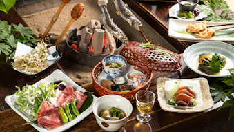 夏旅で行きたい、岐阜・飛騨高山の自然に囲まれた料理自慢の温泉宿5選