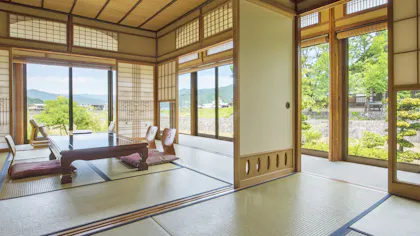 【滞在記】1日3組限定、岐阜・飛騨に佇む薬草料理が自慢の老舗料理旅館で自然の恵みを堪能