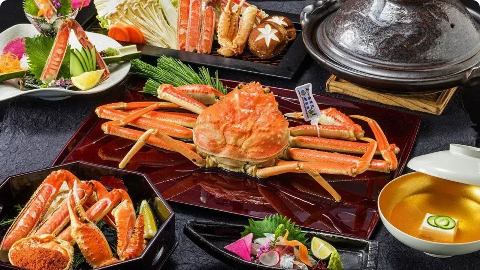冬の味覚の王様、カニ料理を堪能できる大人の宿5選