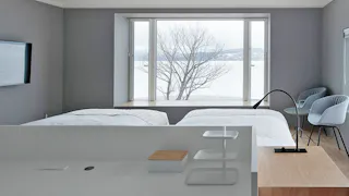 北海道・屈斜路湖の絶景と温泉を独り占めする、スタイリッシュで快適な一棟貸しヴィラ