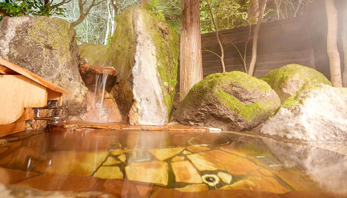2024年に開業した、源泉掛け流しの湯を楽しめる10室以下の温泉宿6選