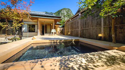 露天風呂付客室で大人だけの時間を満喫できる高級温泉旅館5選　西日本編