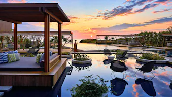 全室オーシャンフロントの「星のや沖縄」で叶える、大自然と琉球文化に憩うラグジュアリーな滞在