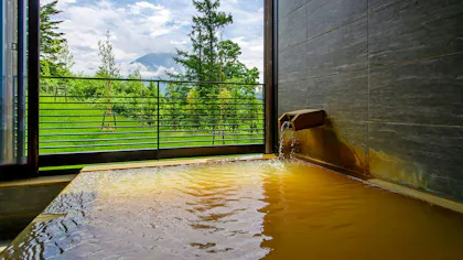 湯の花が舞う温泉を満喫！全国にある泉質自慢の宿6選