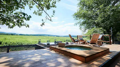 北海道にある、源泉掛け流しの湯を客室で楽しめる10室以下の宿5選