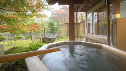 露天風呂付客室で部屋食を楽しめる、東北にある10室以下の温泉宿4選