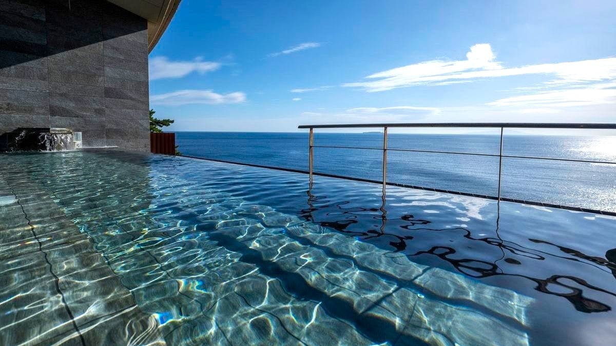 09_00002976-2.jpg?auto=format,