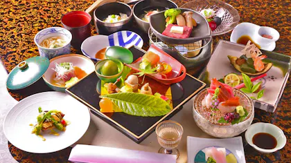 東京から約2時間、部屋食でゆったり食事を楽しめるクチコミ高評価な温泉旅館