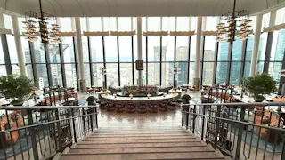 【取材】大阪の街を望む「ウォルドーフ・アストリア大阪」で、美食やスパに癒される非日常な滞在