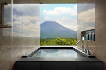 夏に訪れたい、北海道・ニセコの自然リゾート